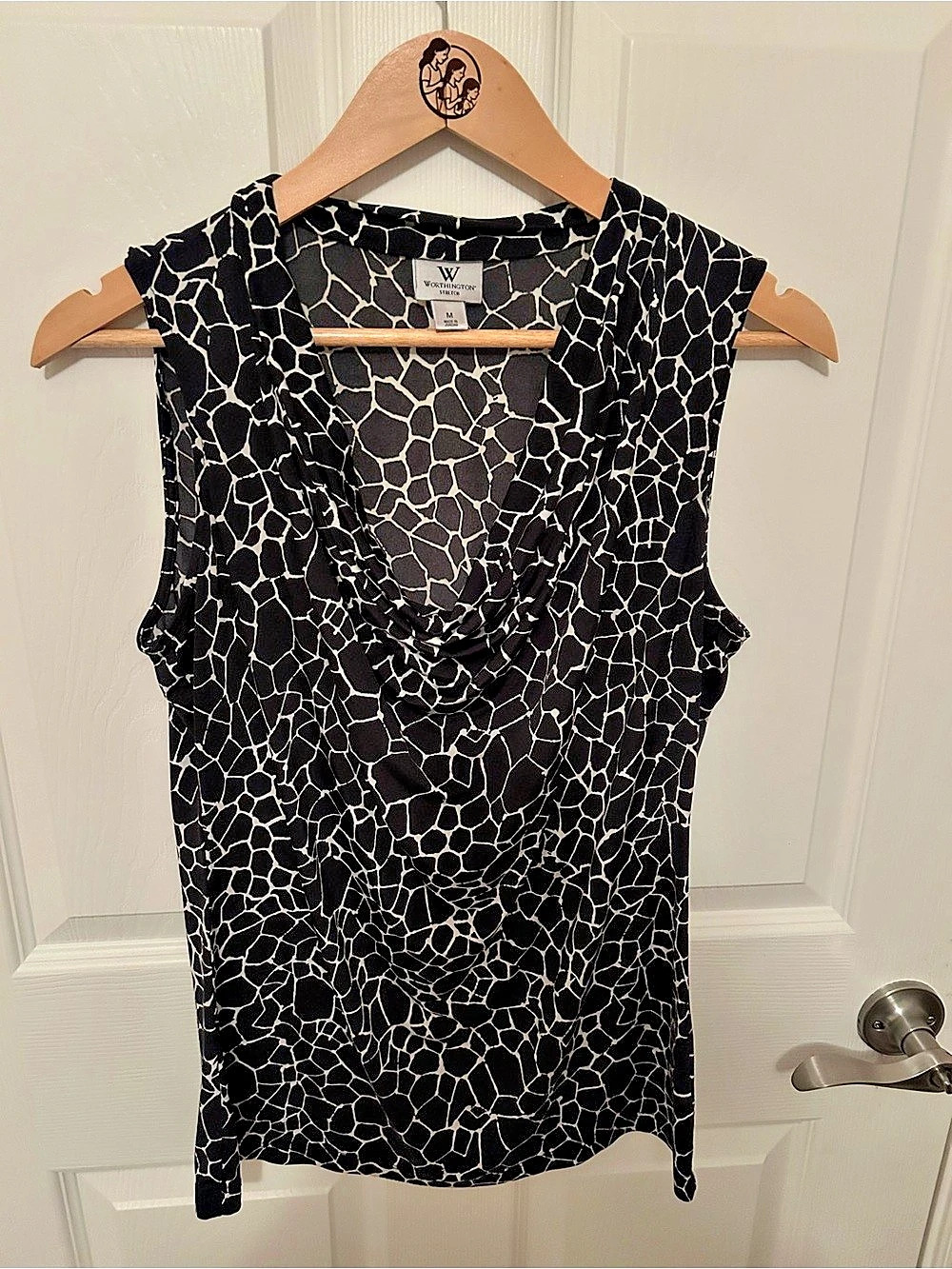 Worthington Geometric Sleeveless Tunic in Black & White Size Medium Like